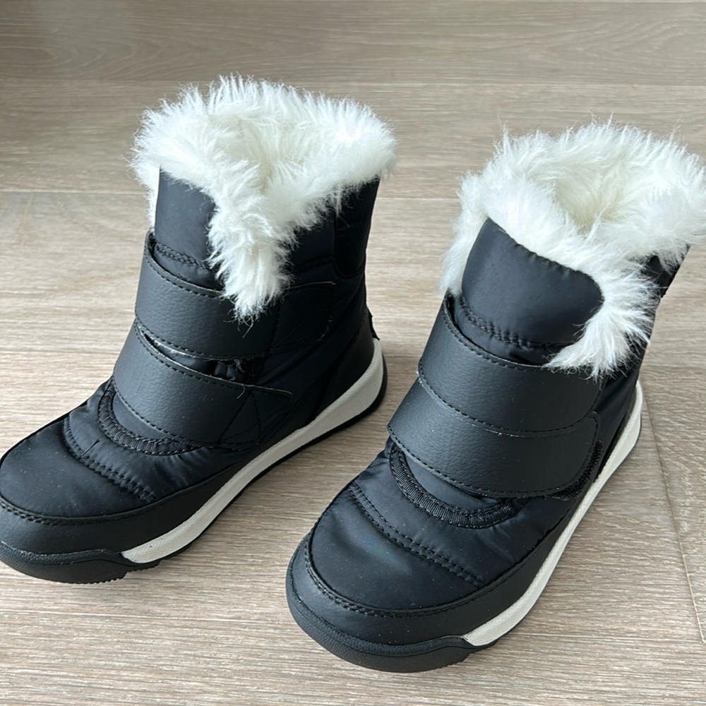Sorel Whitney II kids unisex black snow boots size 11